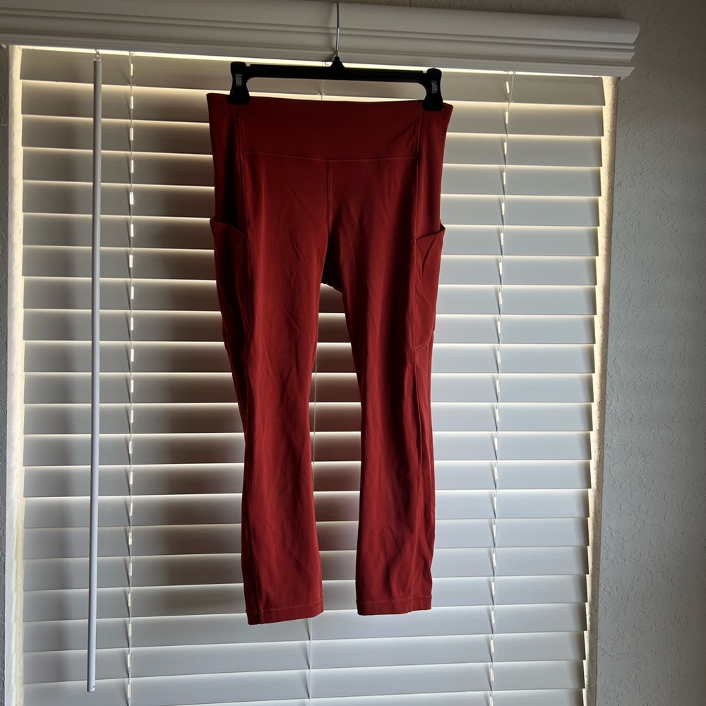Lululemon speed up crop leggings